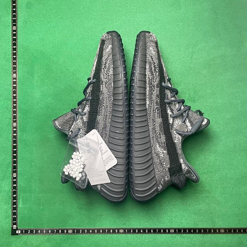 adidas Yeezy Boost 350 V2 — Dark Grey / Black