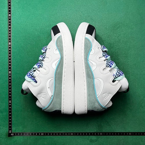 Reebok Sneaker — White / Mint / Black (Verification Pending)