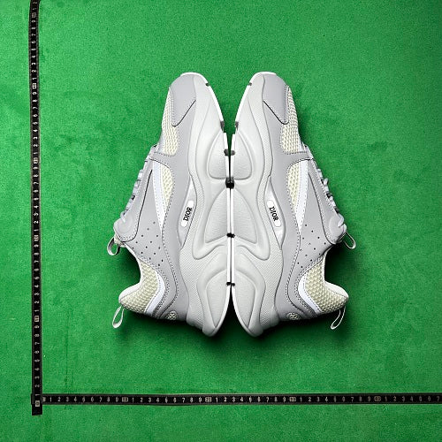 Dior B22 — Triple White
