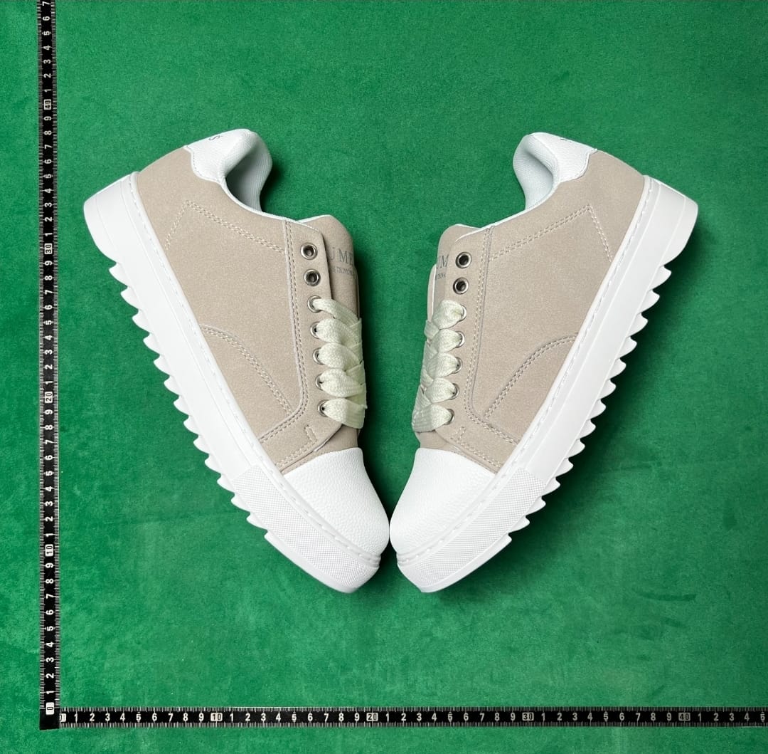 Maison Margiela New Evolution — Beige / White