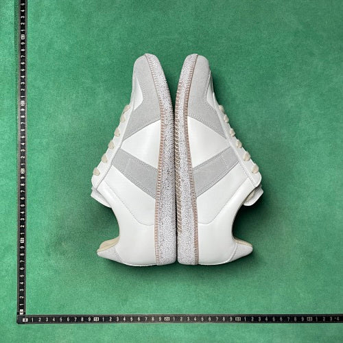 Maison Margiela Replica — White / Silver
