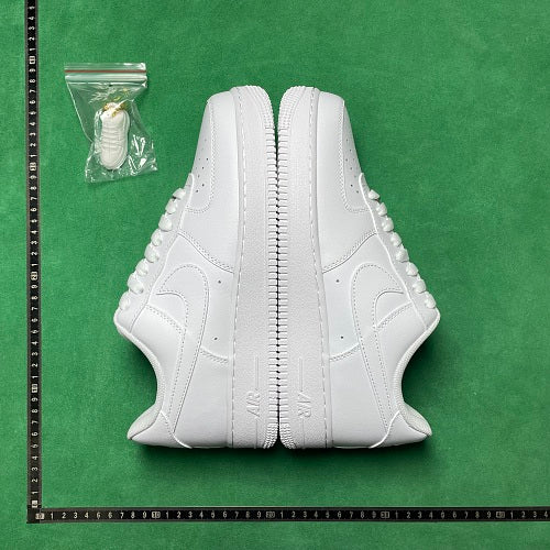 Nike Air Force 1 Low '07 — Triple White
