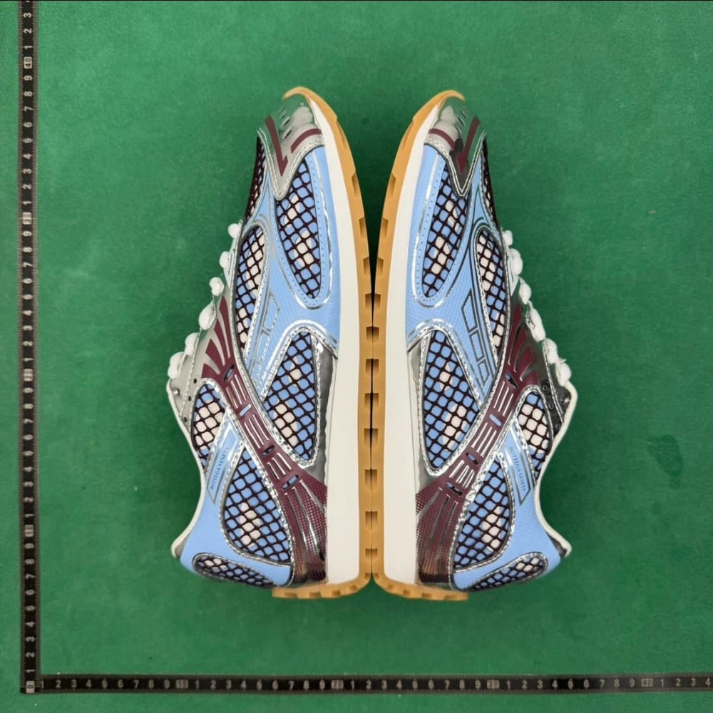 Nike Zoom Vomero 5 — Glacier Blue / Team Red / Gum