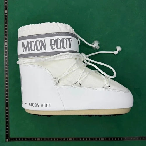 Moon Boot Icon — White alternate angle