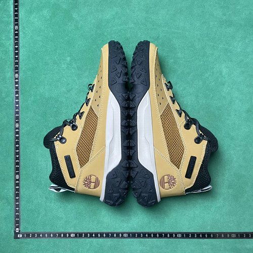Timberland Motion Access Low — Wheat / Navy angle 2