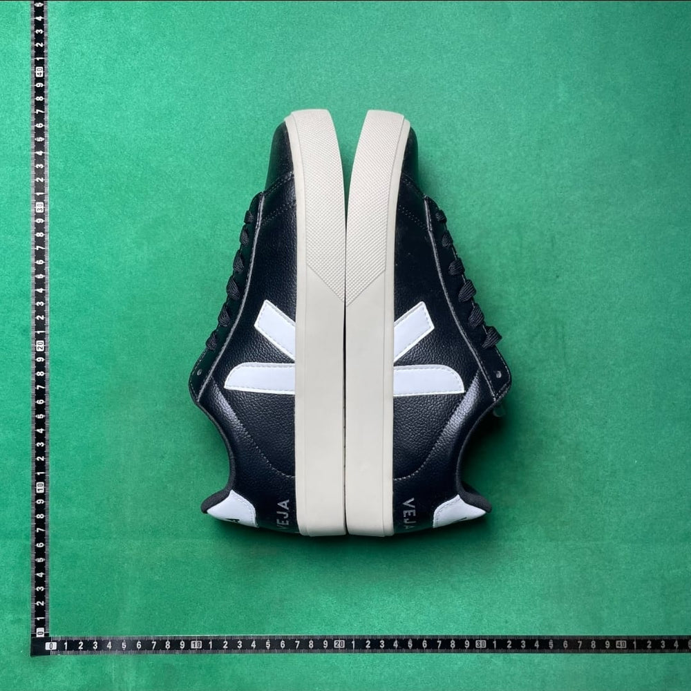 VEJA Campo Leather Black White